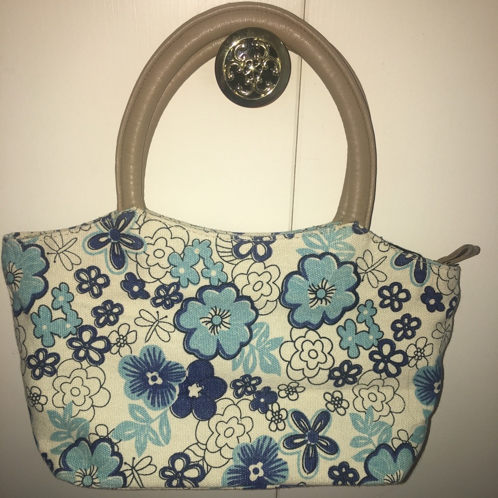 NEW! Cute floral bag with Genuine Leather Straps!